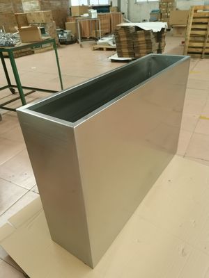 Buy Custom Stainless Steel Rectangular Garden Planter Extra Large Metal Flower Pot online manufacture