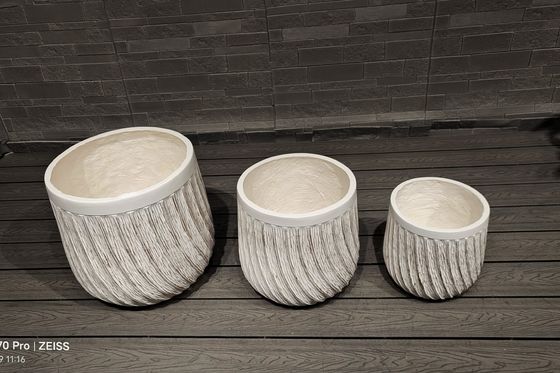 Buy 7-8 Years Indoor Life Time Fiberclay Planter For Indoor Hotel Garden Home online manufacture