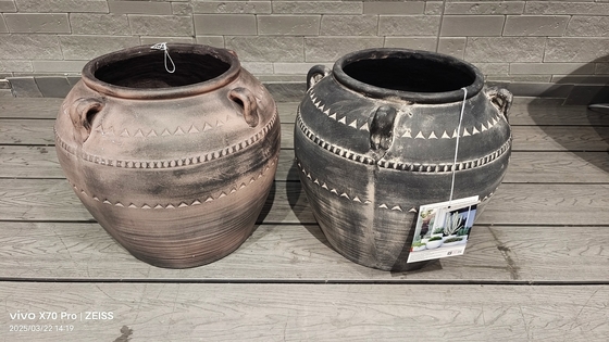 Buy Outdoor Round Fiberclay Planter with 5-6 Years Life Time Dependability online manufacture