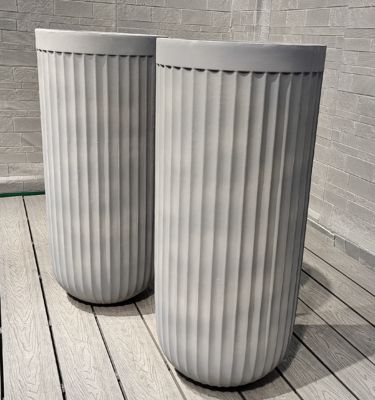 Buy Tall Cool-toned Gray Linear Dimension Round Fiber Clay Planter Deluxe Decoration Project online manufacture