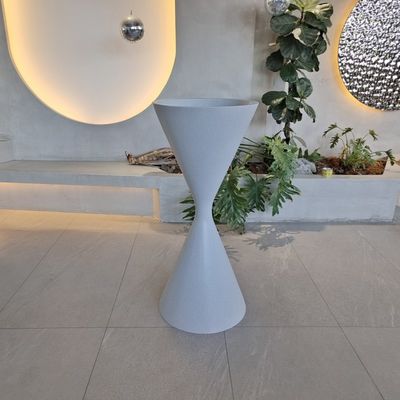 Shopping Mall Resin Fiberglass Artificial Flower Planters For Indoor Outdoor Decor