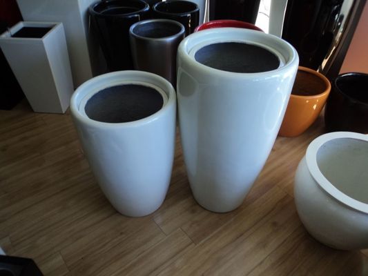 Customizable Fiberglass Flower Planters For Outdoor Gardening Decor