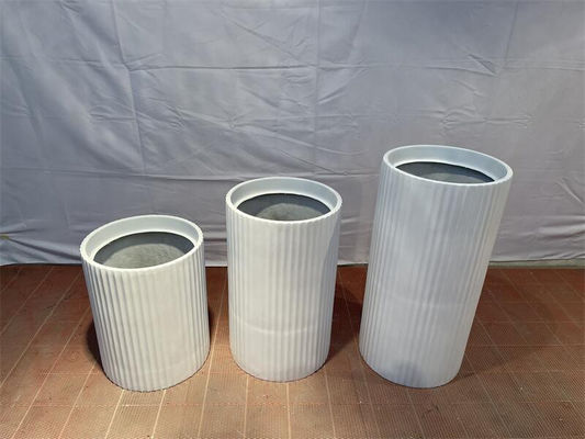 Garden Fiberglass Flower Pots Resin Planter In Black White Color