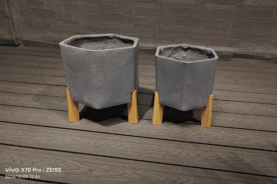 Customed Fiber Clay Planter With 7-8 Years Indoor Life Time And Rhombus Design